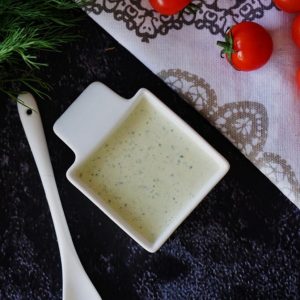 sos czosnkowy wegański