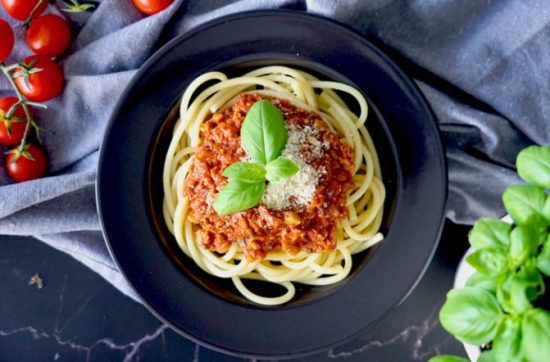 Wegańskie spaghetti bolognese przepis